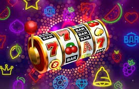 gacor mainasik platform overview showing slot games, live tables, and sportsbook markets